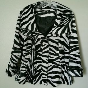 Chaus Zebra Print Faux Fur Short Jacket sz Small